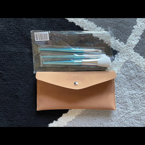 NWT Elaina Badro Makeup Brushes - Picture 2 of 4